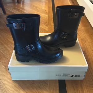 Michael Kors black rain booties SIZE 8.0, good condition with min wear
